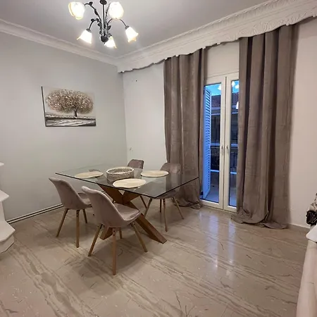 Village Apartment *